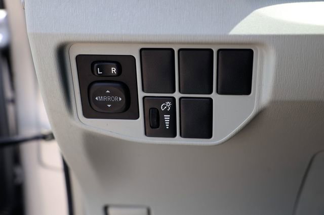 Used 2015 Toyota Prius Four image 41