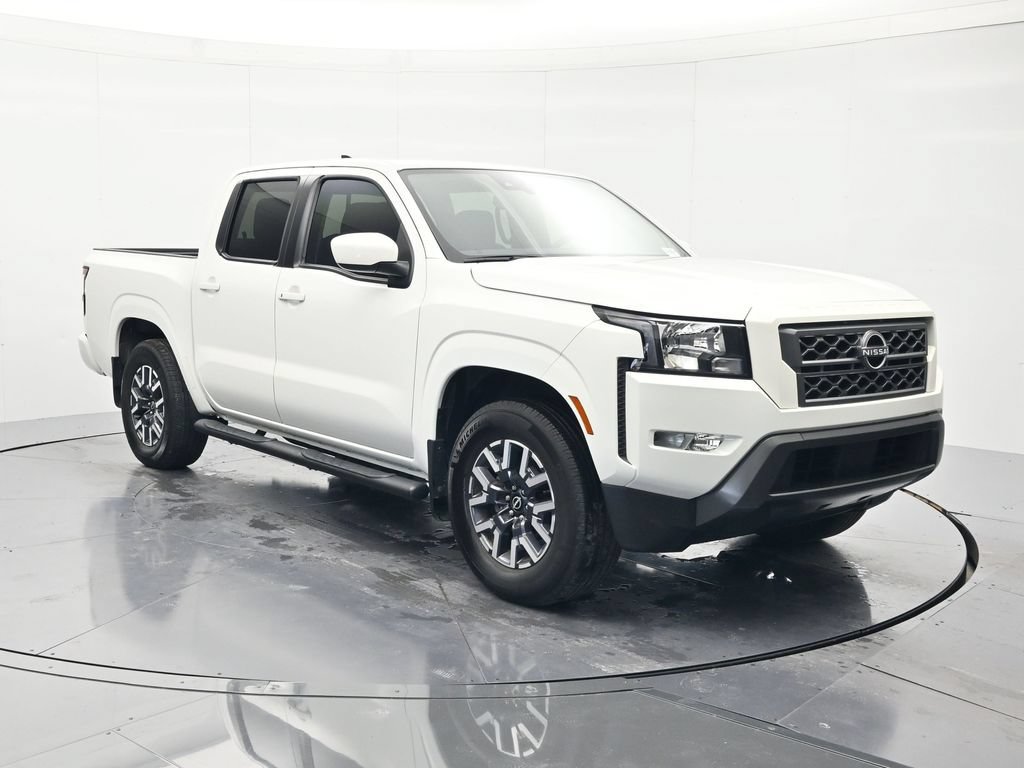 Certified 2022 Nissan Frontier SV RWD image 3