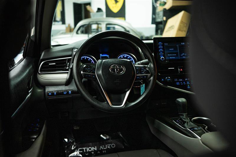 Used 2024 Toyota Camry LE image 16