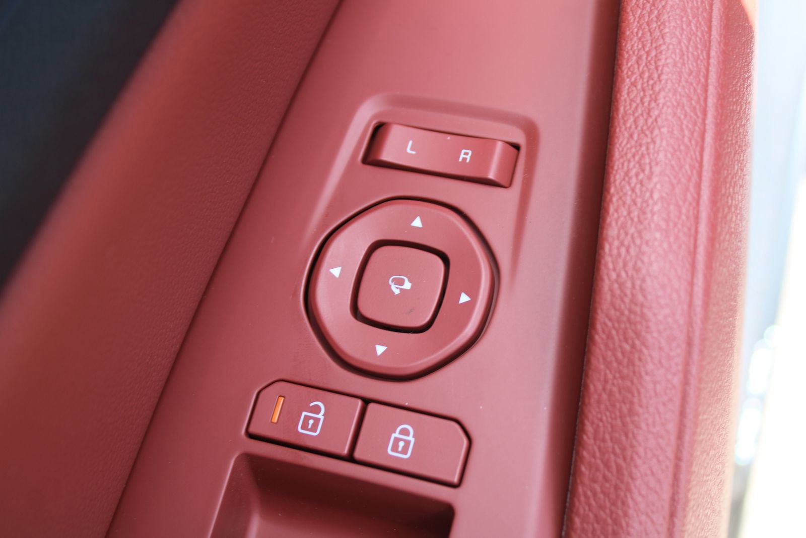 New 2026 Kia Sportage SX image 21