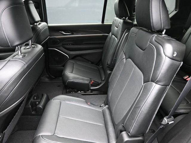 New 2026 Jeep Grand Cherokee L Limited image 17