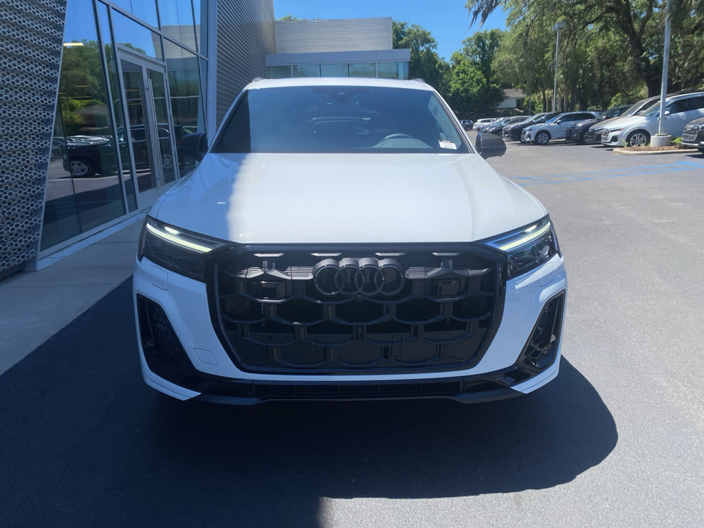 New 2025 Audi SQ7 Premium Plus image 2