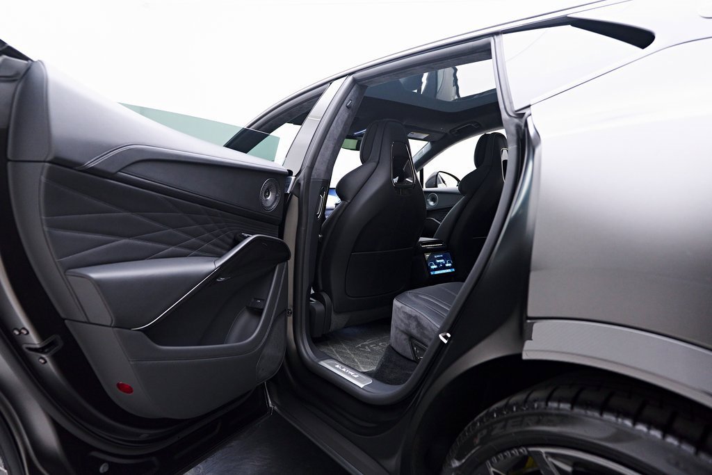 Used 2025 Lotus Eletre image 50