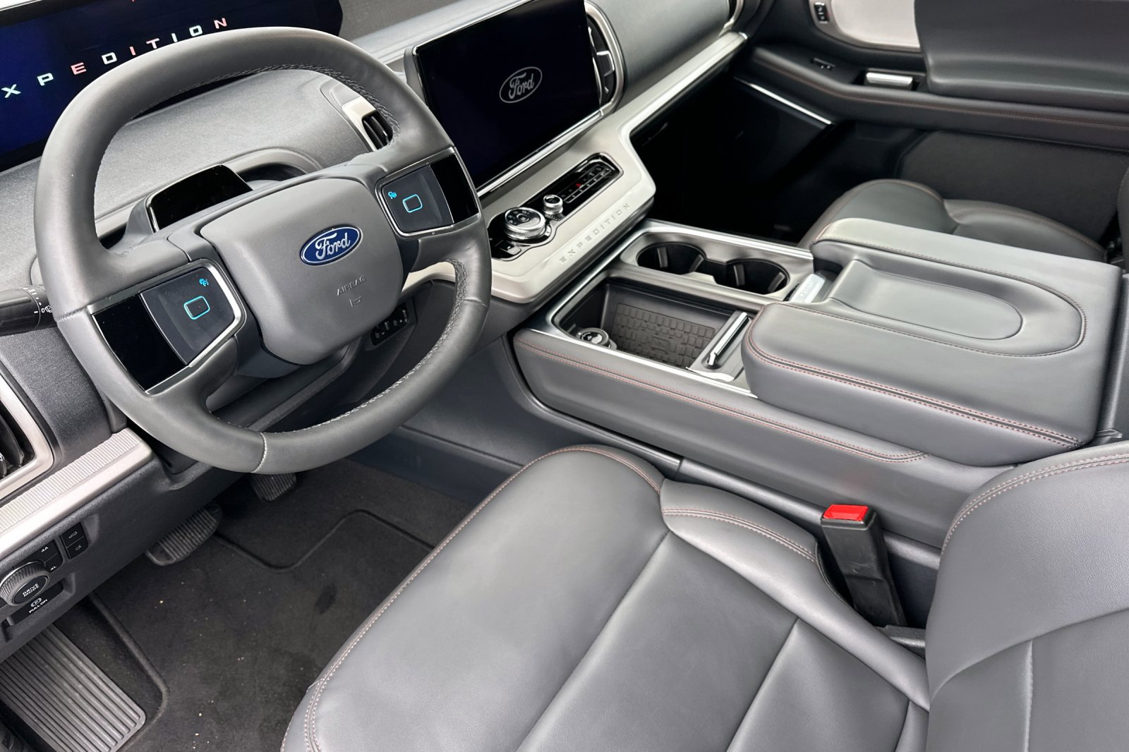Used 2025 Ford Expedition Max Active image 9