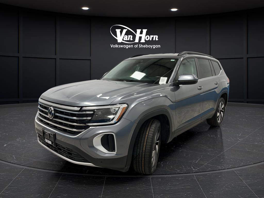 Used 2024 Volkswagen Atlas SE AWD/4WD image 3