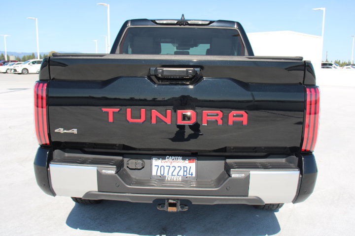 Used 2024 Toyota Tundra Limited AWD/4WD image 4