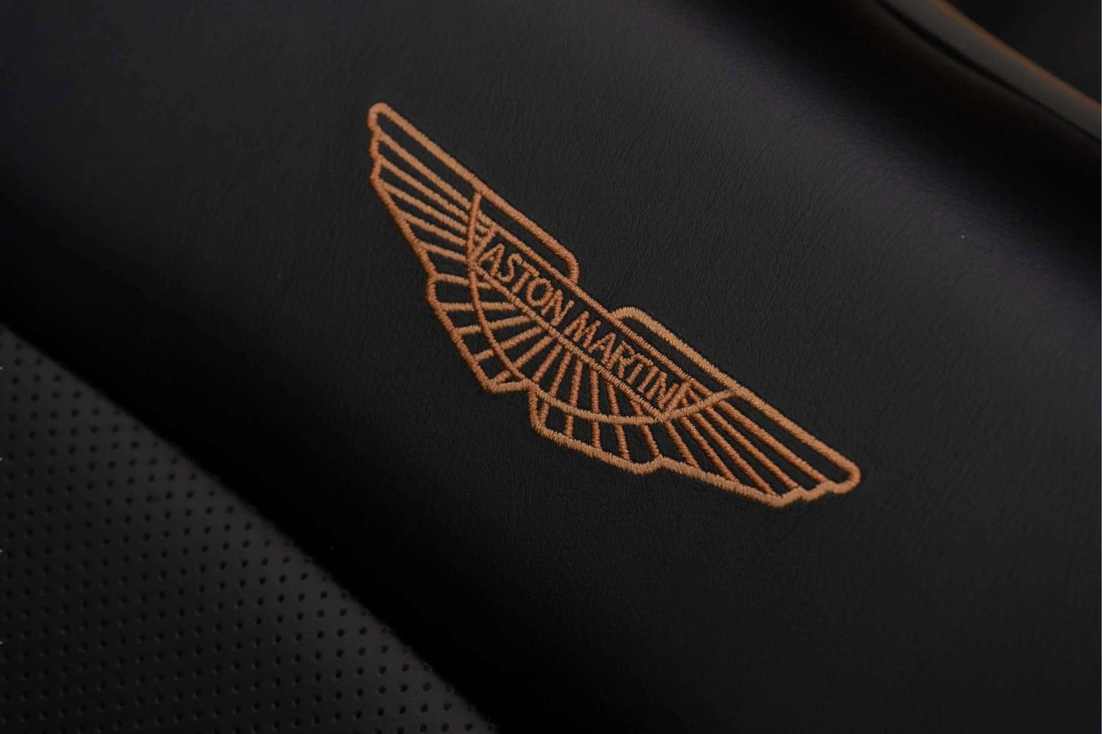 Used 2021 Aston Martin DBS Superleggera Volante image 25