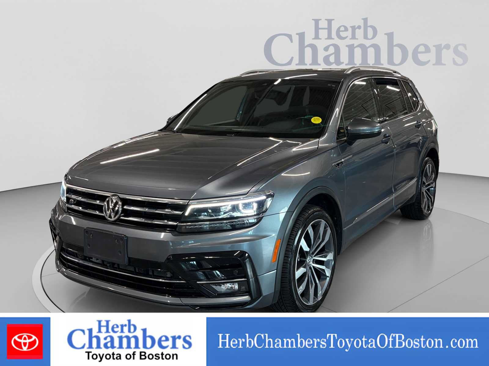 Used 2021 Volkswagen Tiguan SEL Premium R-Line AWD/4WD image 10