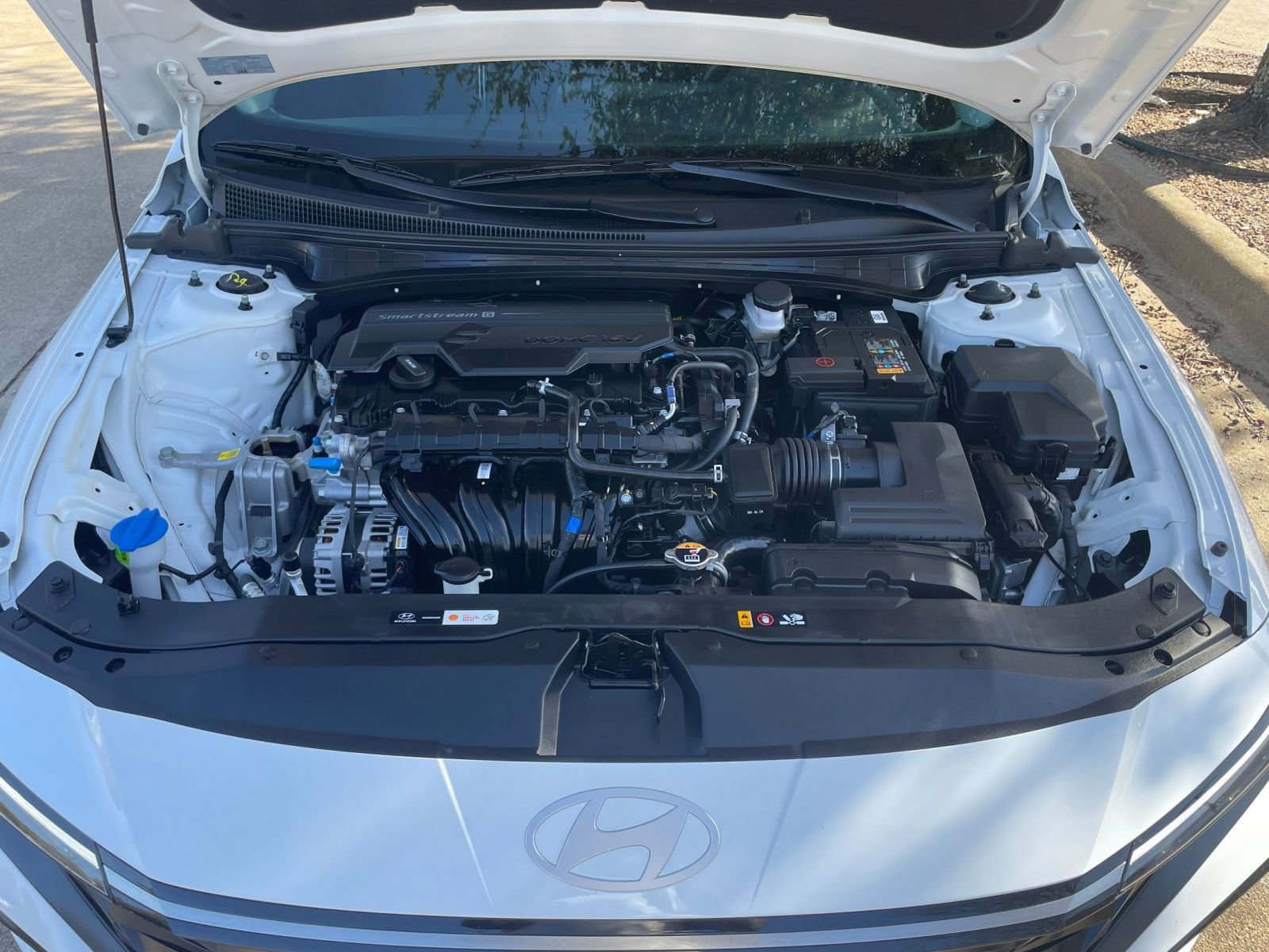 Used 2025 Hyundai Elantra SEL image 36