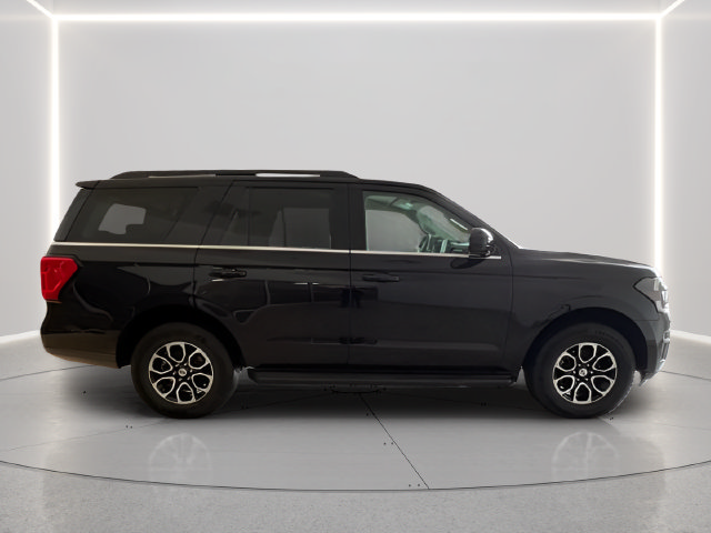 Used 2024 Ford Expedition XLT AWD/4WD image 11