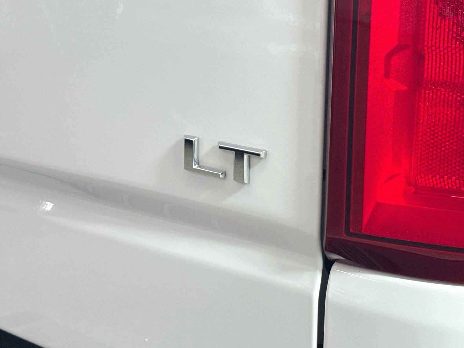 Used 2025 Chevrolet Silverado 1500 LT Trail Boss w/ Convenience Package II AWD/4WD image 15