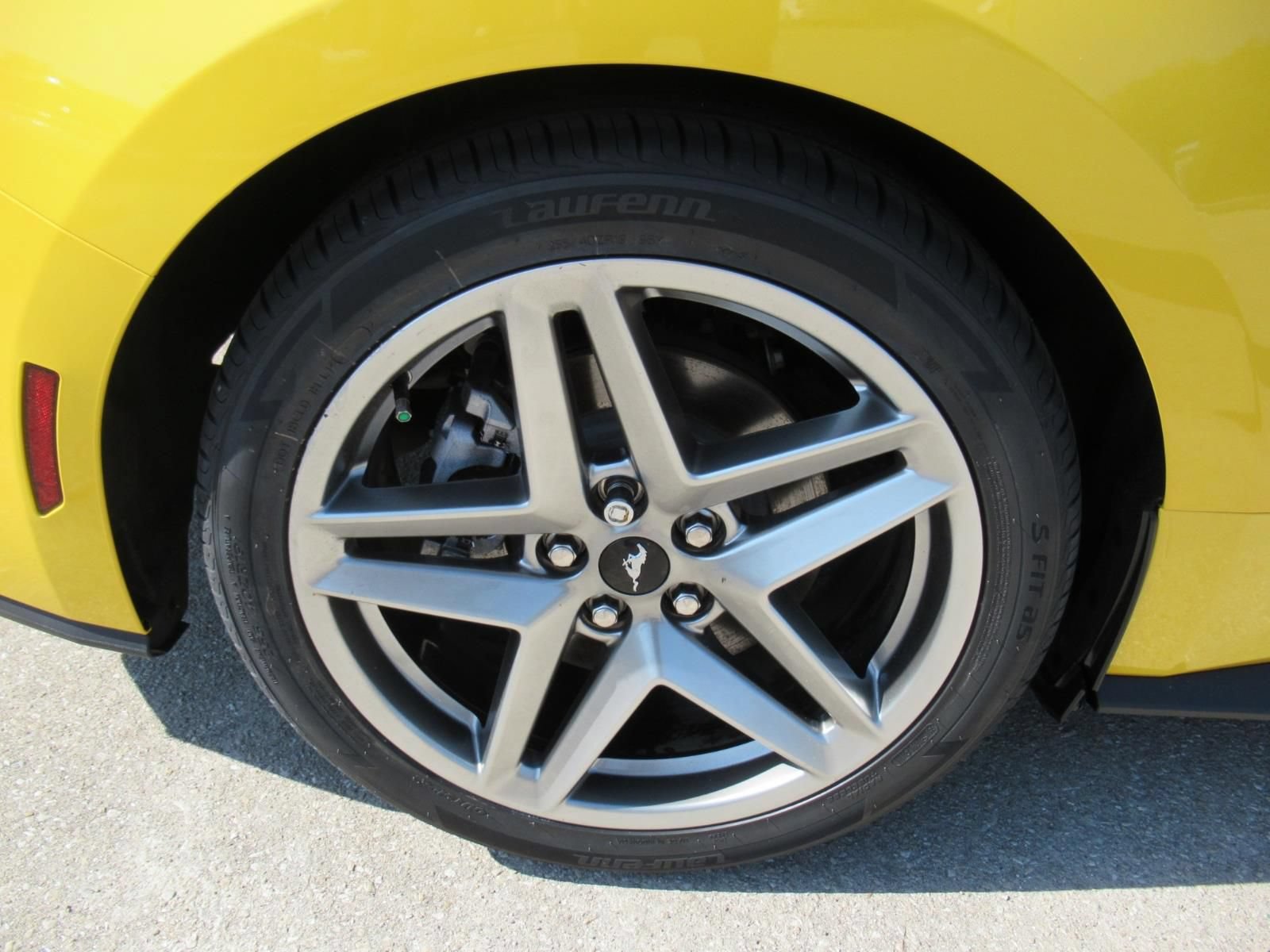 Used 2024 Ford Mustang Premium RWD image 8