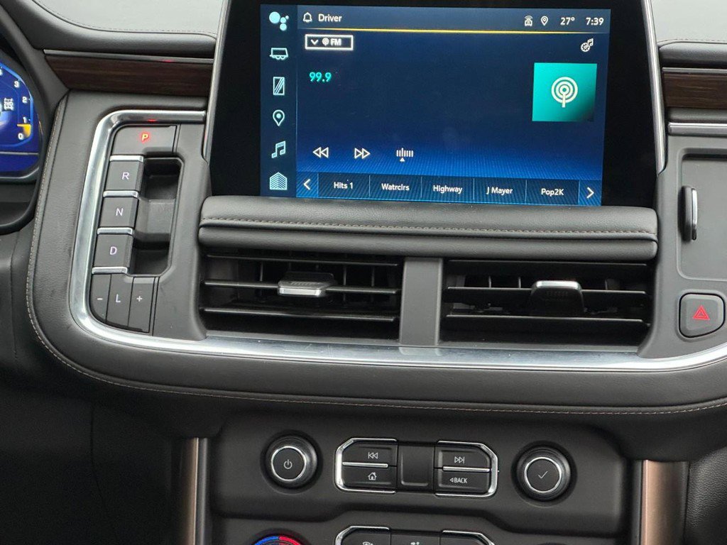 Used 2024 Chevrolet Suburban High Country image 17