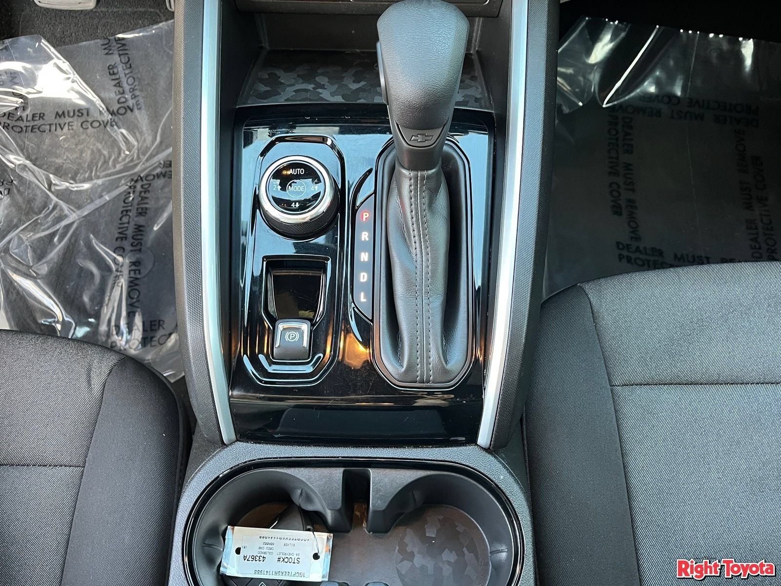 Used 2024 Chevrolet Colorado Trail Boss AWD/4WD image 30