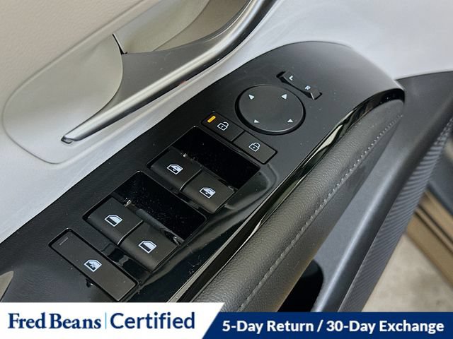 Certified 2025 Hyundai Tucson Limited AWD/4WD image 10