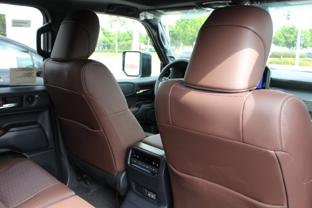 New 2027 Toyota Land Cruiser w/ Premium Package AWD/4WD image 17