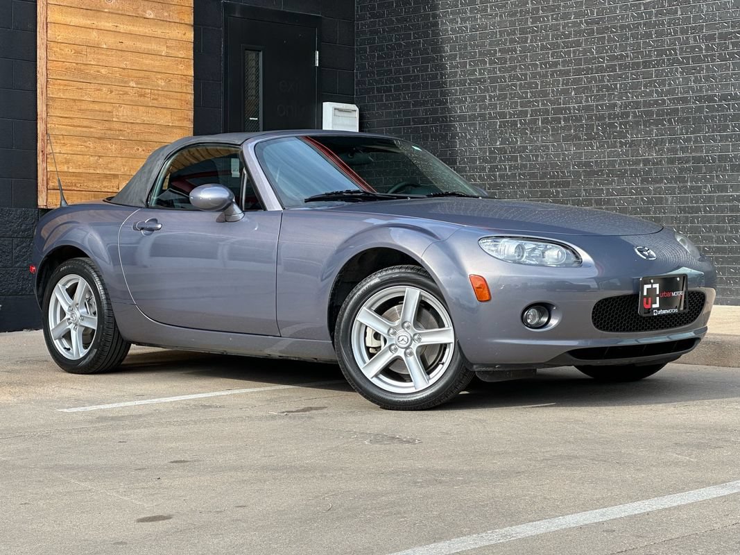 Used 2006 MAZDA MX-5 Miata Touring RWD image 12