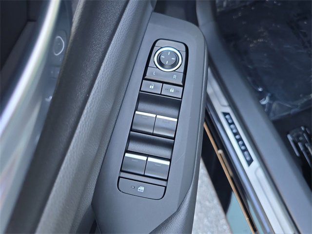 Used 2024 Toyota Prius XLE image 16