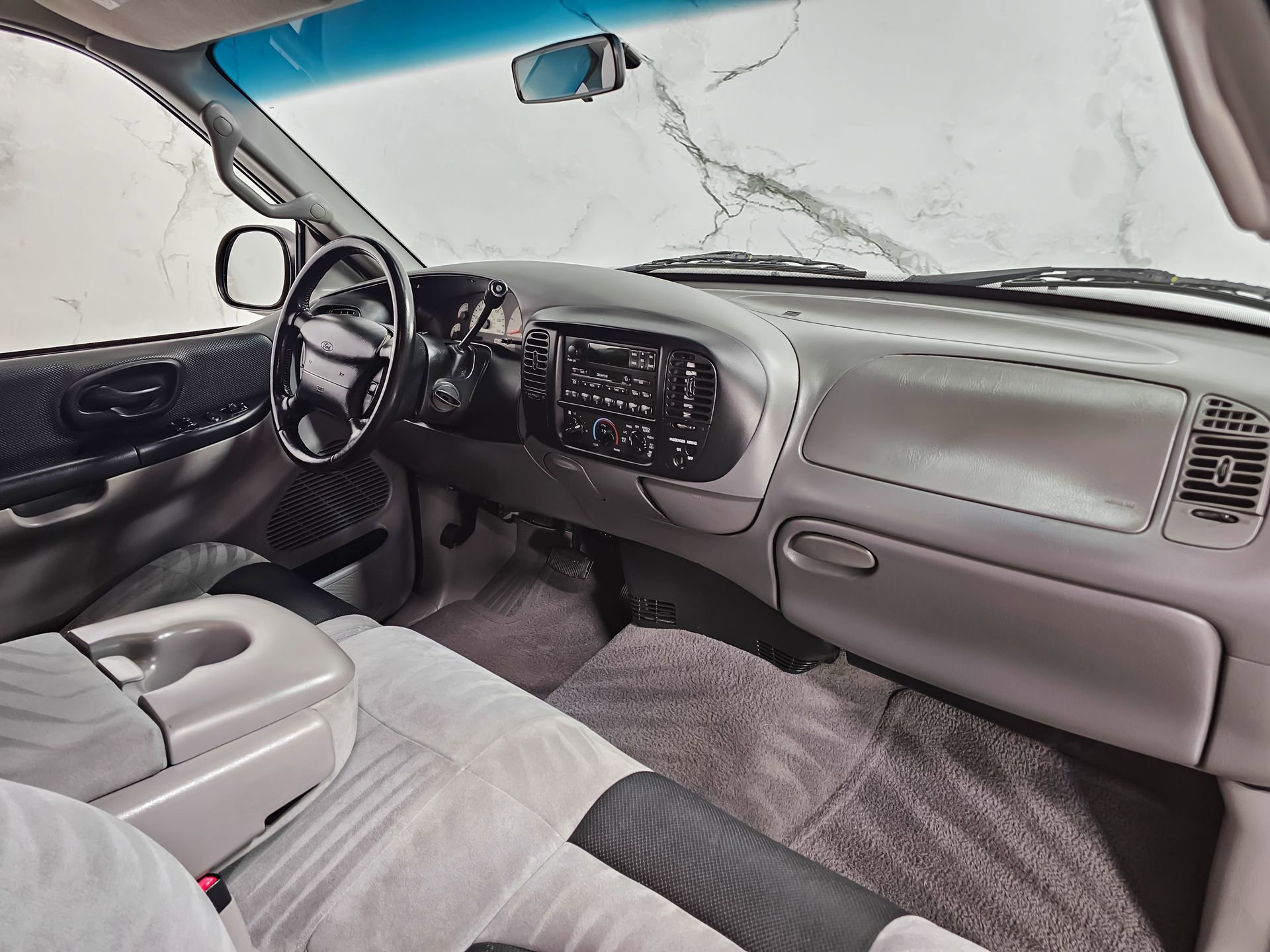 Used 2000 Ford F150 Lightning RWD image 21