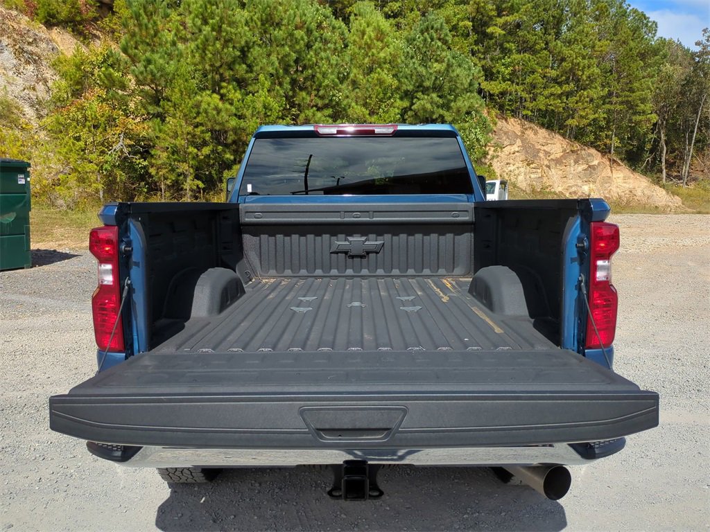 Used 2025 Chevrolet Silverado 2500 LT image 13