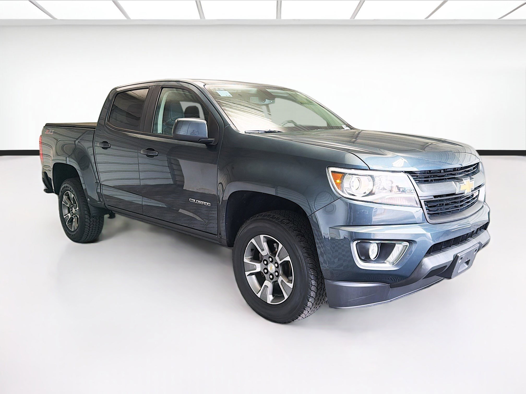 Used 2019 Chevrolet Colorado Z71 image 3