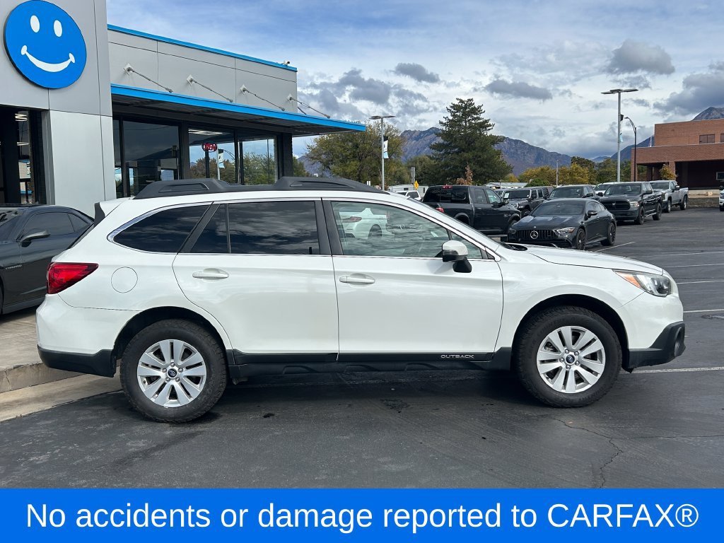 Used 2017 Subaru Outback 2.5i Premium AWD/4WD image 2