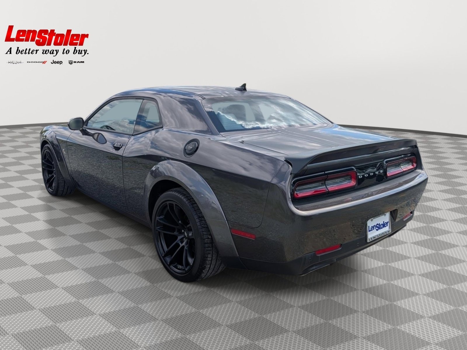 Used 2022 Dodge Challenger R/T Scat Pack RWD image 3