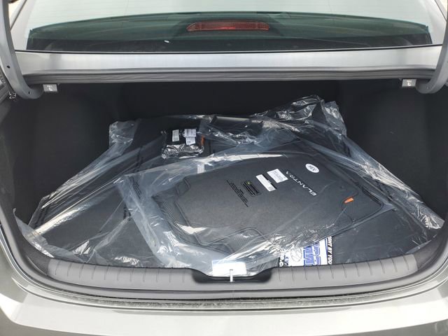 New 2026 Hyundai Elantra Sport image 8