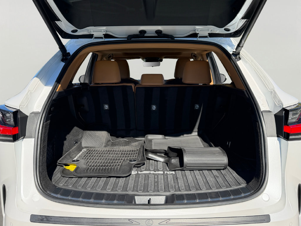 Certified 2025 Lexus NX 350 AWD w/ Accessory Package (2T) image 11