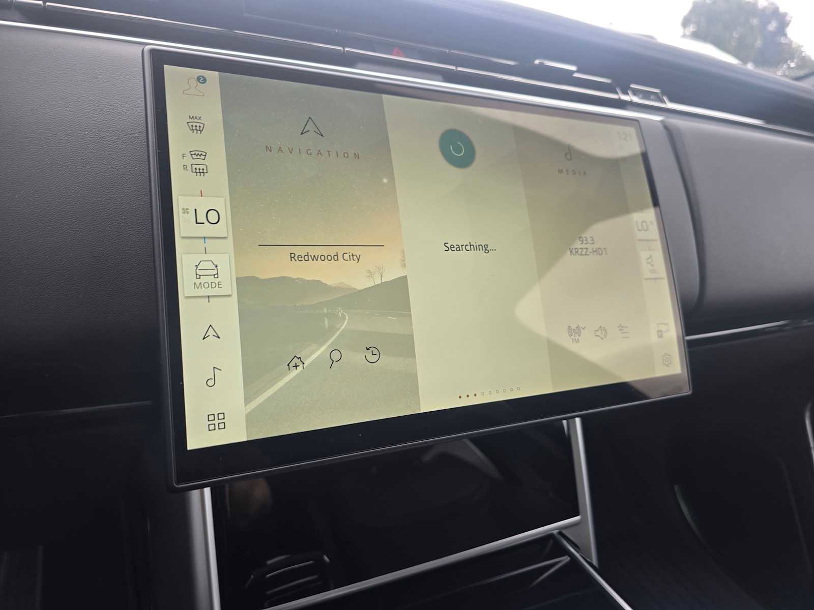 Used 2026 Land Rover Range Rover Long Wheelbase SE image 28