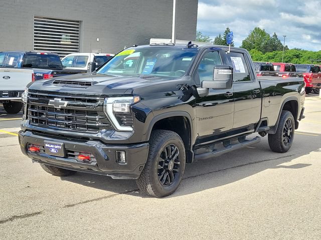 Used 2026 Chevrolet Silverado 2500 LTZ w/ LTZ Plus Package AWD/4WD image 2