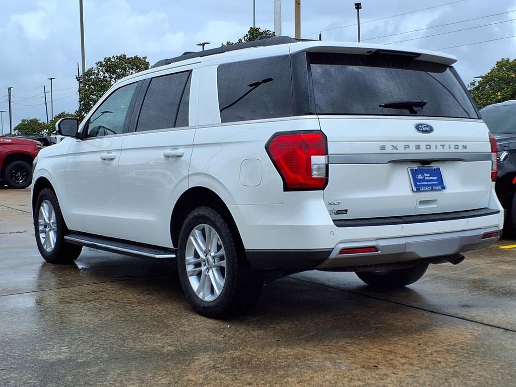 Used 2022 Ford Expedition XLT AWD/4WD image 7