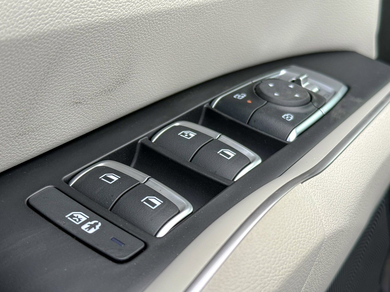 New 2026 Kia Sorento S w/ S Panoramic Sunroof Package image 14