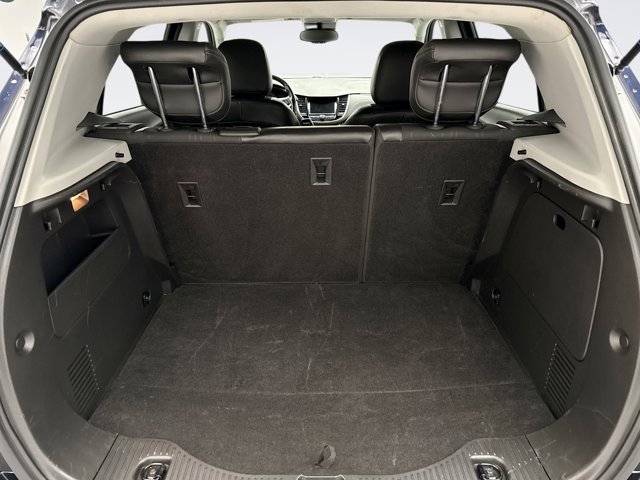 Used 2022 Chevrolet Trax LT w/ LT Convenience Package image 18
