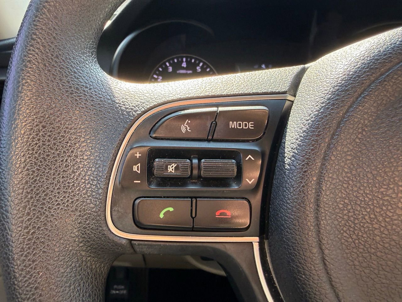 Used 2016 Kia Optima LX FWD image 12