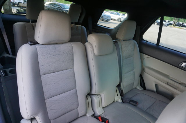 Used 2015 Ford Explorer FWD image 19