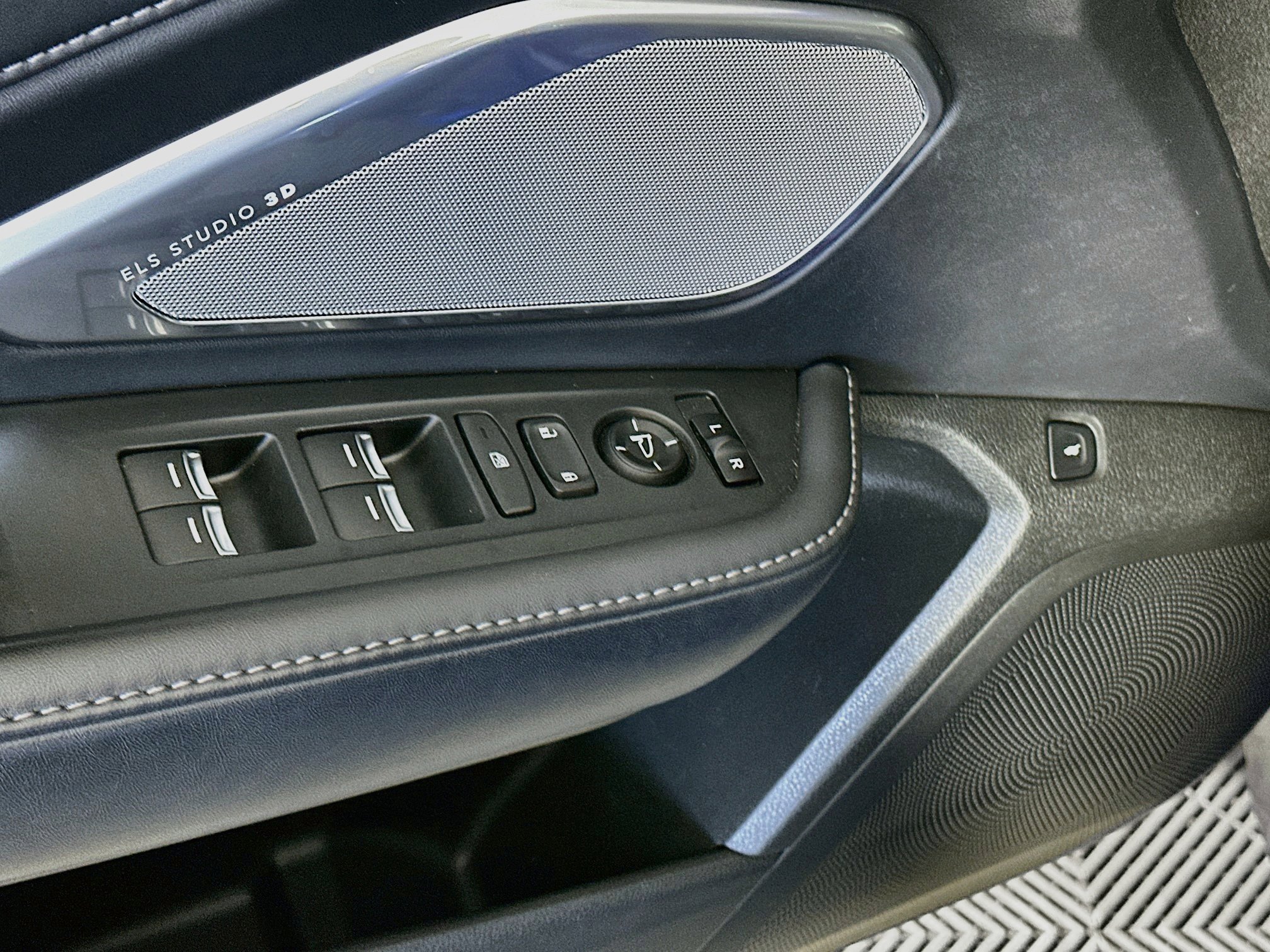 Used 2019 Acura RDX A-Spec AWD/4WD image 15