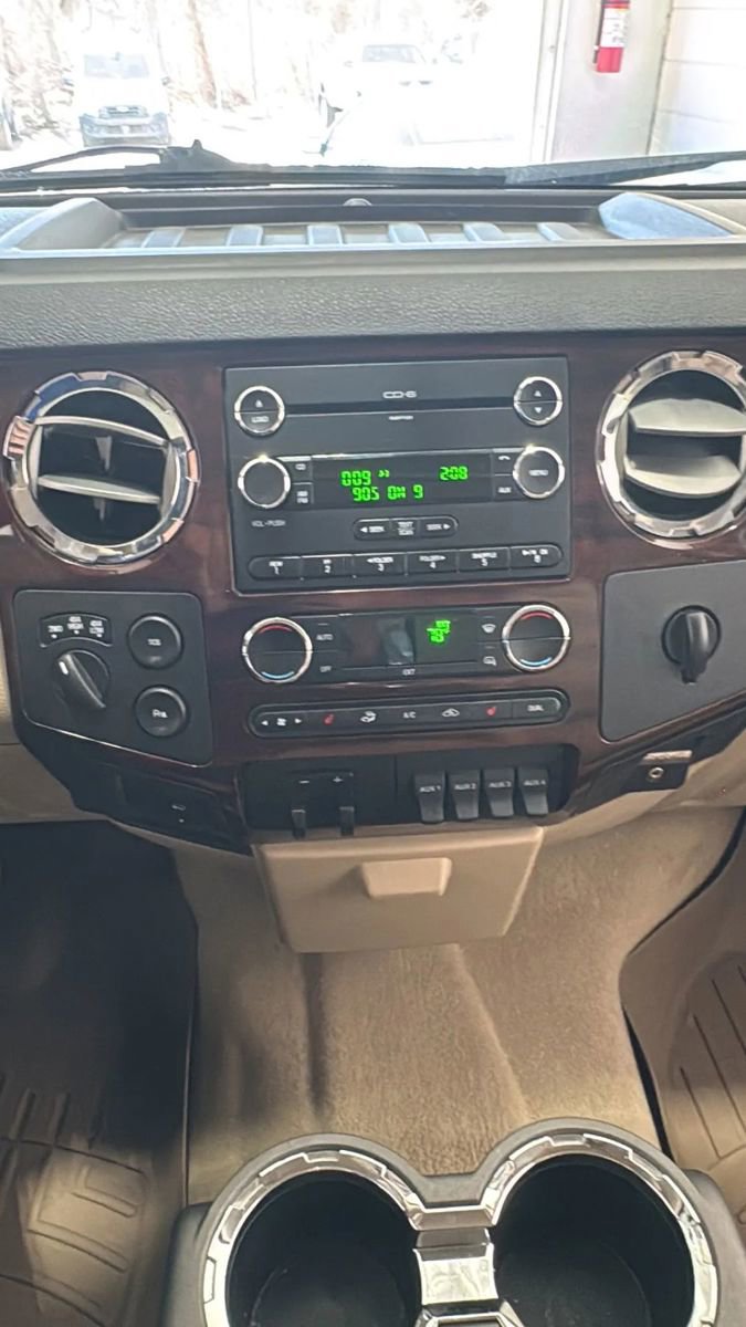 Used 2009 Ford F250 FX4 AWD/4WD image 8
