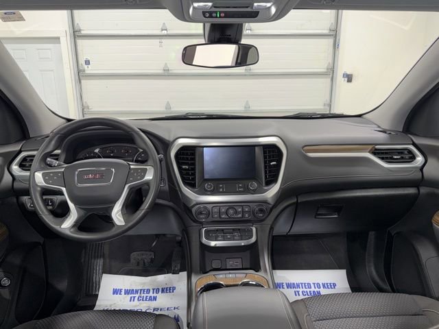 Used 2023 GMC Acadia SLE w/ Driver Convenience Package image 9