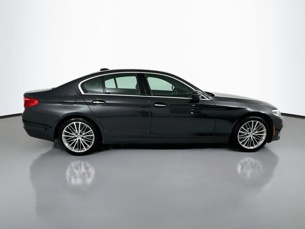 Used 2017 BMW 530i xDrive AWD/4WD image 8