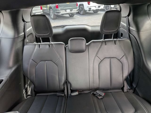 Used 2026 Chrysler Pacifica Select FWD image 15