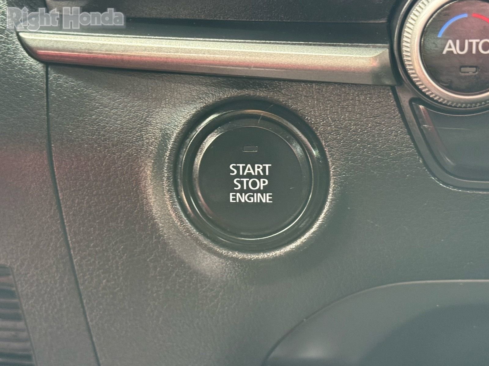 Used 2024 MAZDA MAZDA3 s image 25