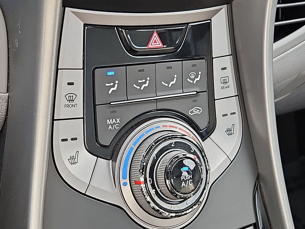 Used 2013 Hyundai Elantra Limited FWD image 16