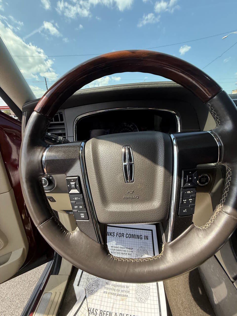 Used 2016 Lincoln Navigator Reserve AWD/4WD image 13