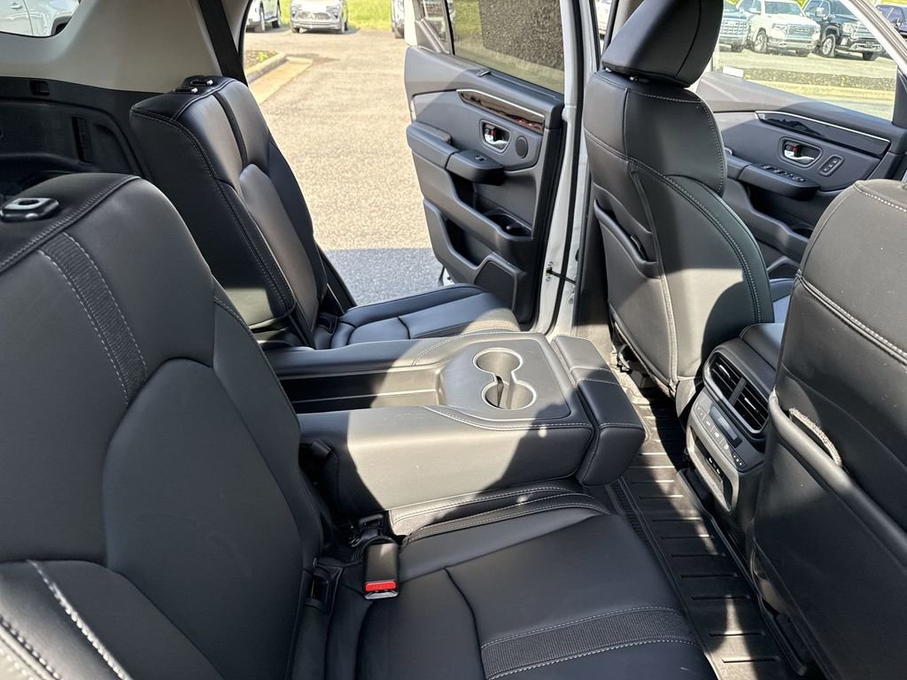 Used 2025 Honda Pilot EX-L image 34
