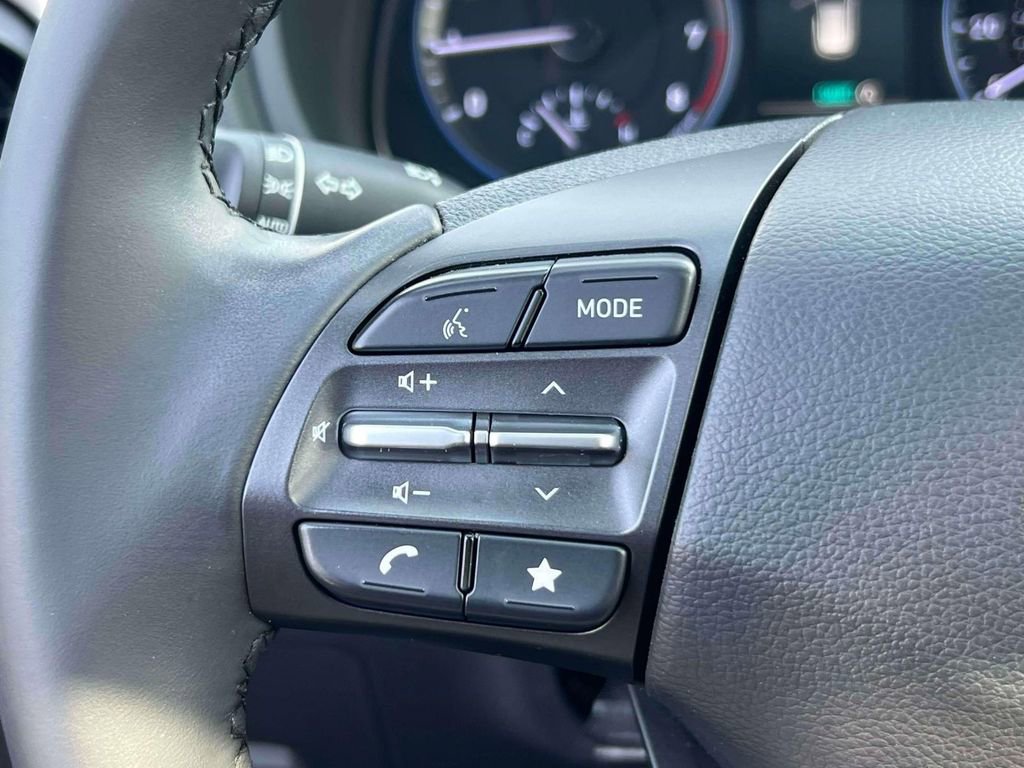 Used 2022 Hyundai Kona SEL w/ Convenience Package image 22