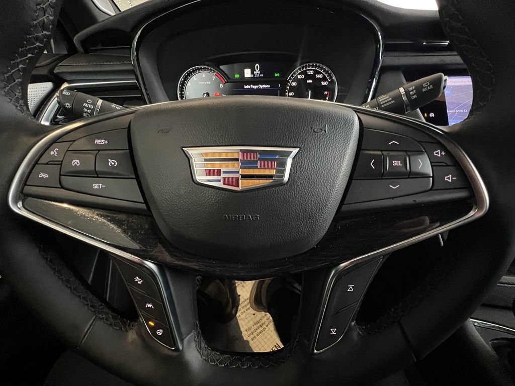 Certified 2025 Cadillac XT5 Premium Luxury image 28