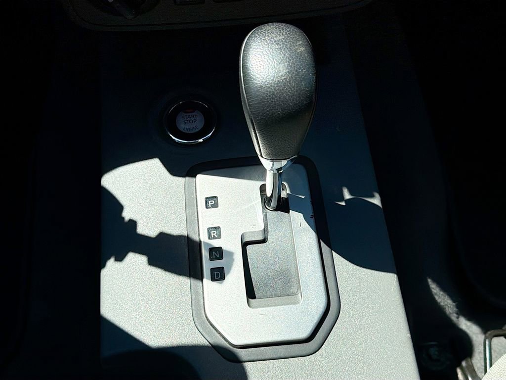 Used 2020 Nissan Frontier SV AWD/4WD image 13
