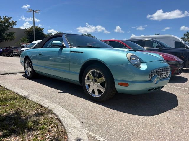 Used 2002 Ford Thunderbird RWD image 2