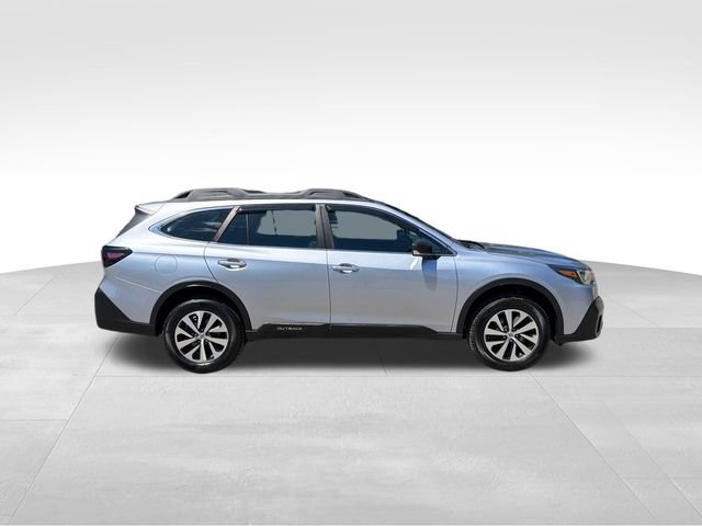 Used 2021 Subaru Outback AWD/4WD image 2